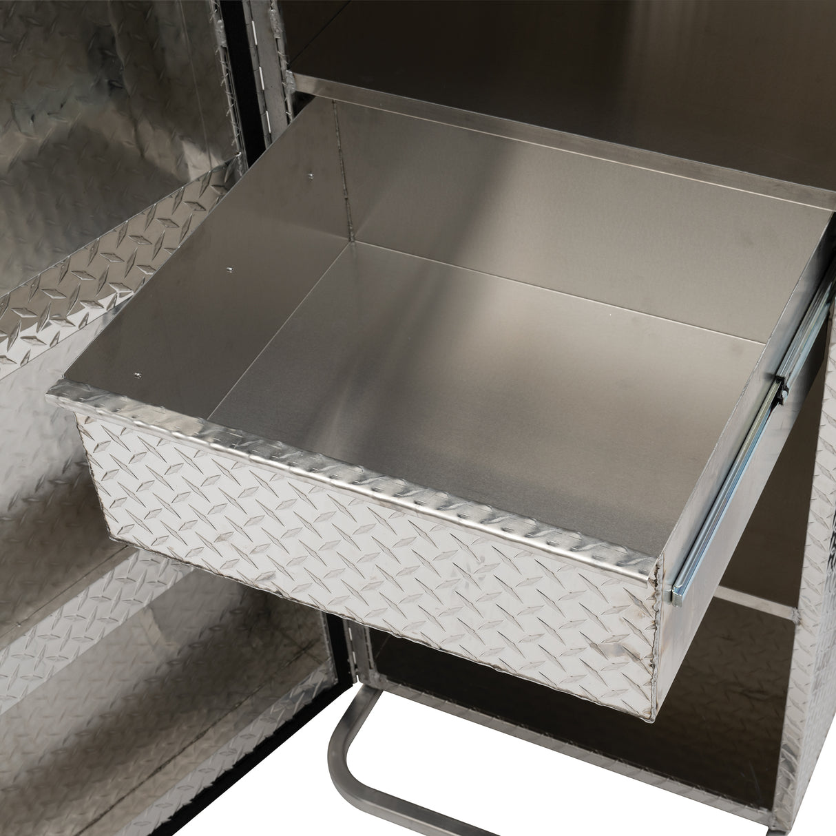 5' Two-Door Dolly Show Box, Aluminum