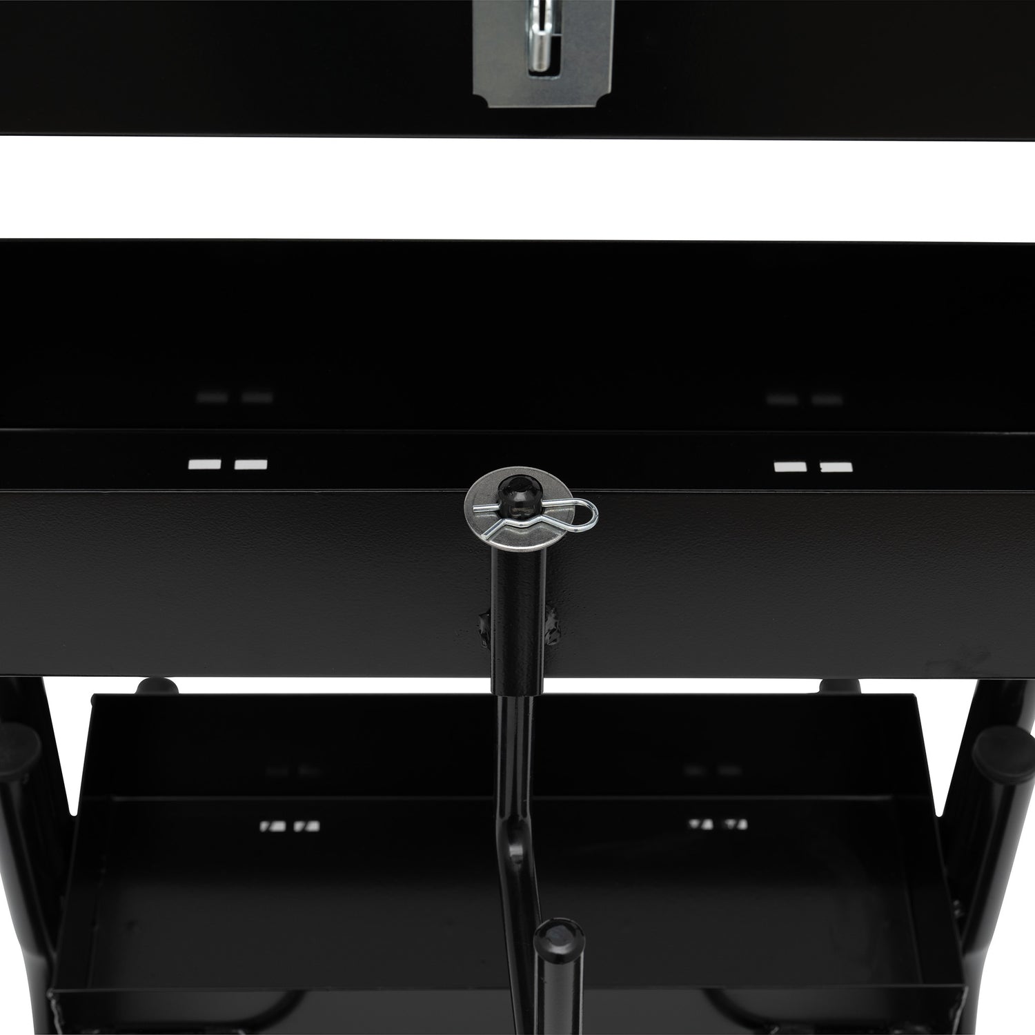 The Show Rig, detail middle caddy hook