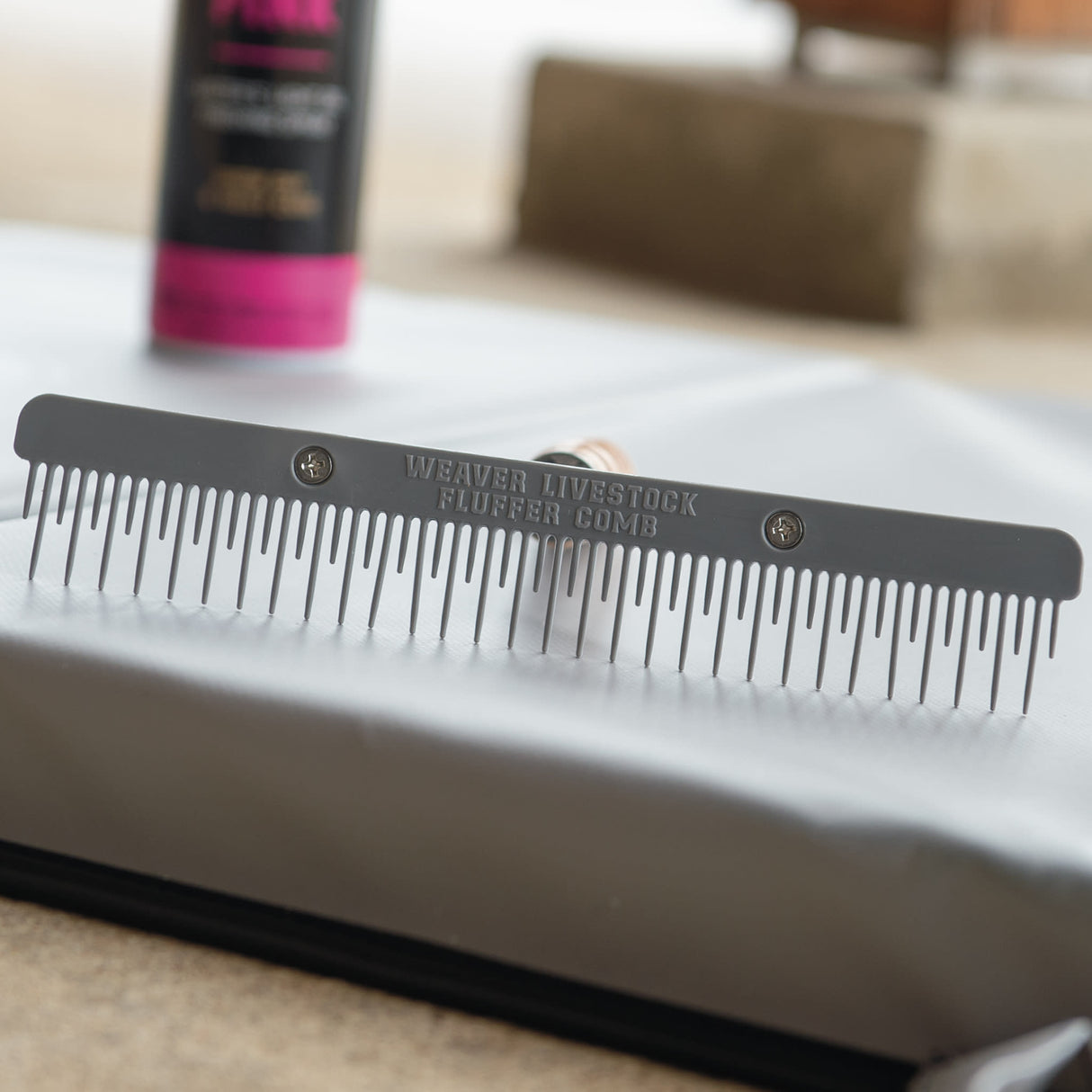 Plastic Fluffer Comb