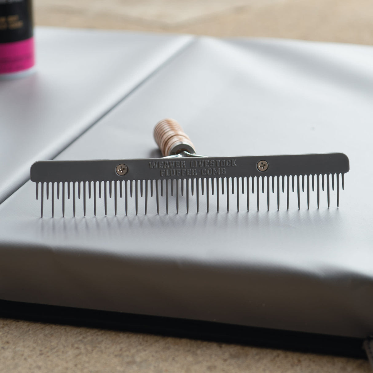 Plastic Fluffer Comb