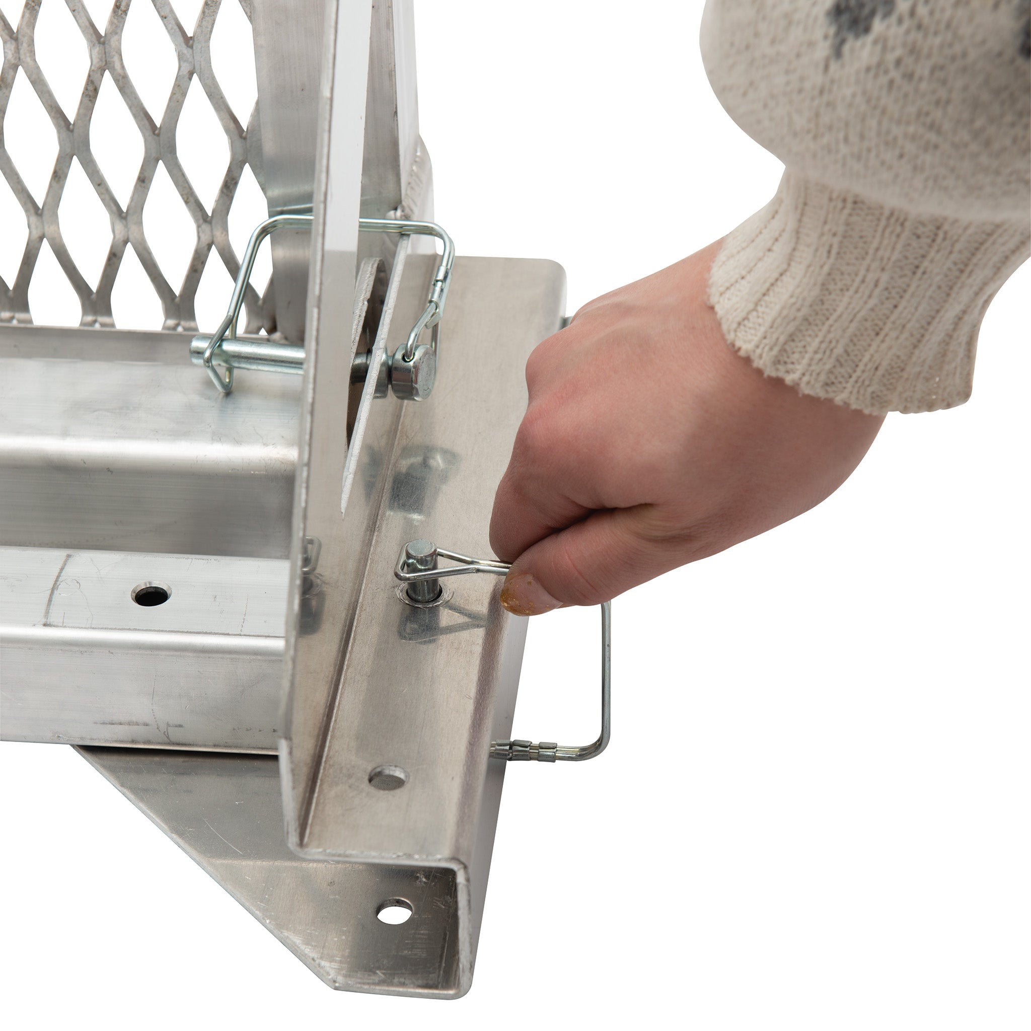 Weaver Livestock Hanging Show Box Hanger, Aluminum - Weaver Livestock