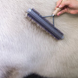 Fluffer Brush In Use