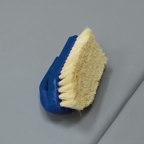 Plastic Tampico Pig Brush with Handle