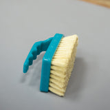 Plastic Tampico Pig Brush with Handle