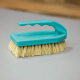 Plastic Tampico Pig Brush with Handle