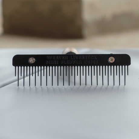 Plastic Mini Fluffer Comb