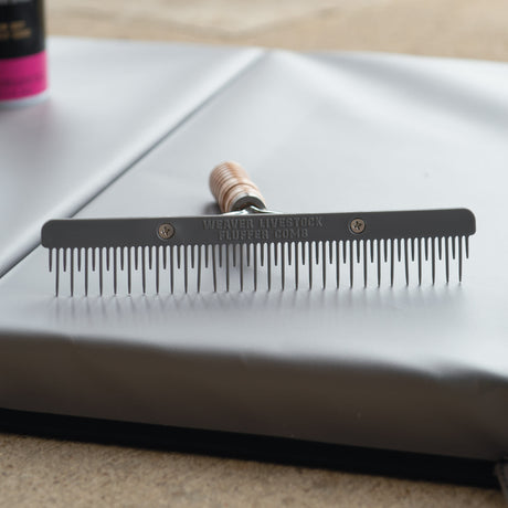 Plastic Fluffer Comb