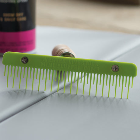 Plastic Mini Fluffer Comb