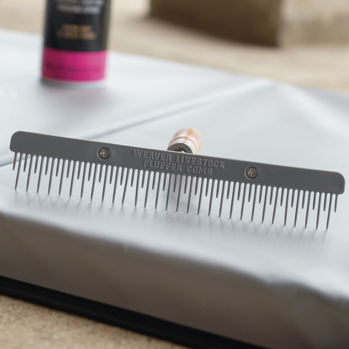 Plastic Fluffer Comb